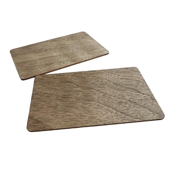 Bild von NTAG 215 "Plastic card" in wood material with RFID 13.56 MHz chip. 70102152 (DE,SE,NO,FI,RO,PL)